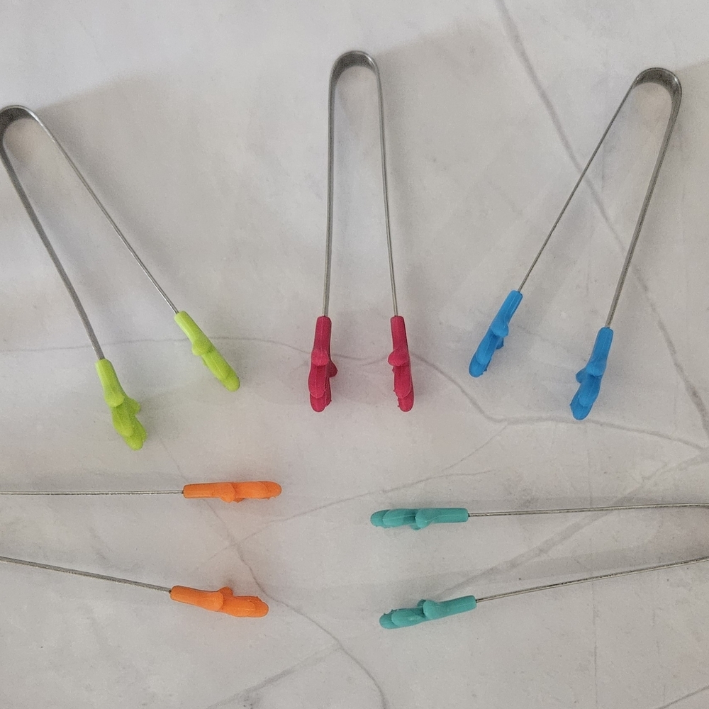 Multipurpose Mini Silicone-Tip Kitchen Tongs - Assorted Colors
